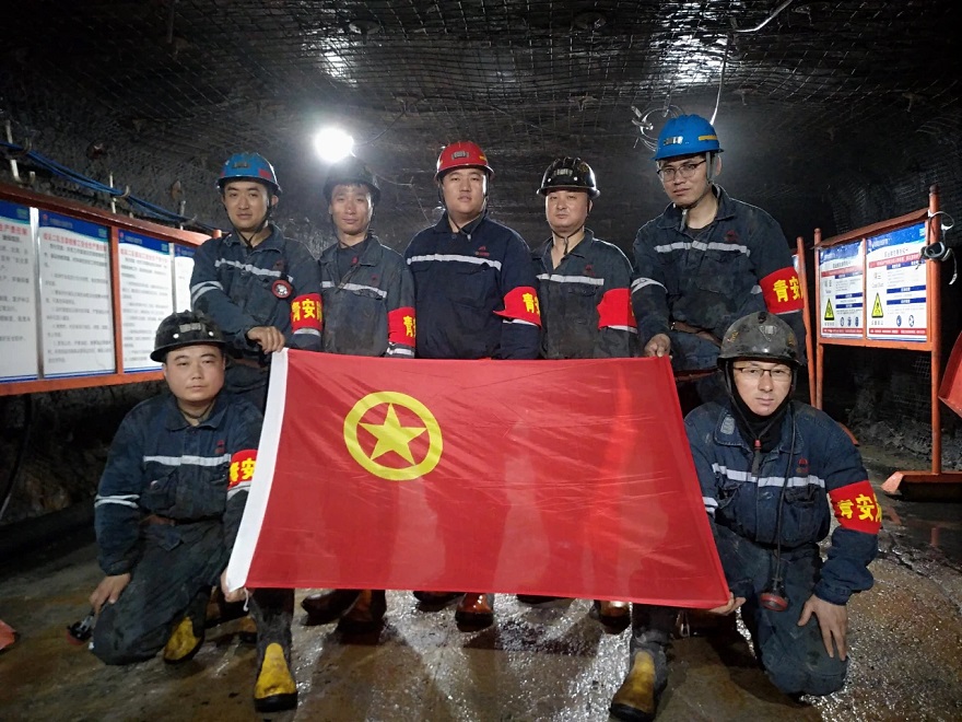 图四：：：党建带团建，，清静吹哨人冲锋一线。.jpg